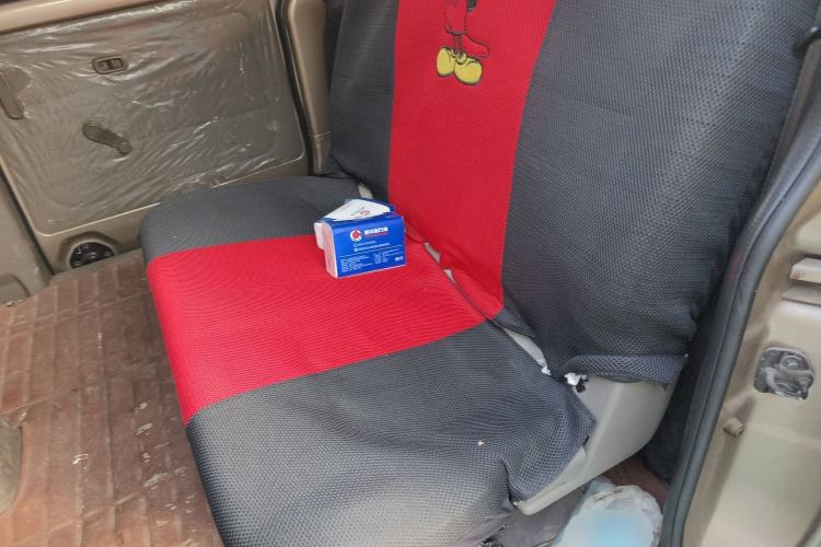 Used Wuling Rongguang V 2015 1.2L Practical Model
