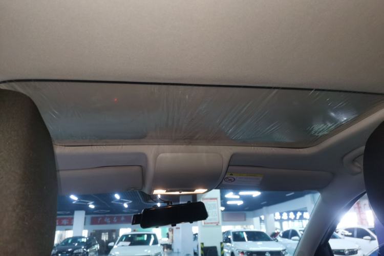 Used Volkswagen Polo 2016 1.6L Automatic Comfort Model