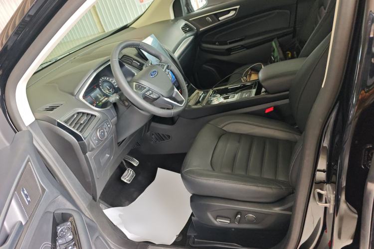 Used Ford Edge 2020 EcoBoost 245 Two-Wheel Drive Titanium 7-Seater
