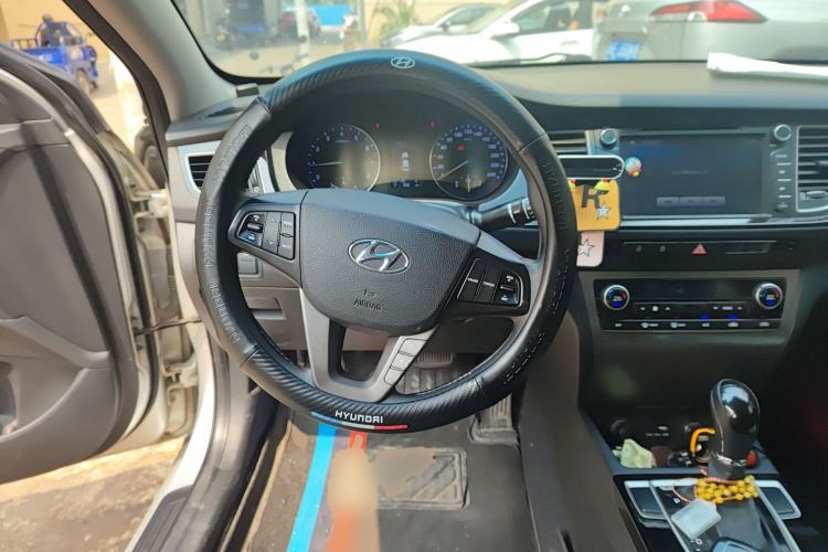 Used Hyundai Mistra 2014 1.8L Automatic Smart GLS
