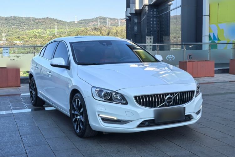 Used Volvo S60 2019 S60L Facelift T5 Intelligent Advanced Edition
