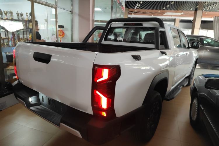 Used RELY Venucia R08 2025 Model 2.3T 8AT 2WD Diesel Long Box Trail Edition Rear Right 45 Deg