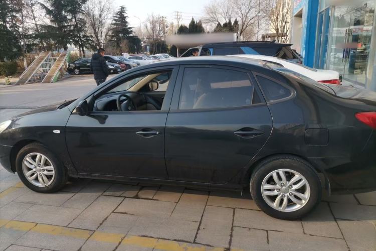 Used Hyundai Celesta 2015 1.6L Manual Comfort Model
