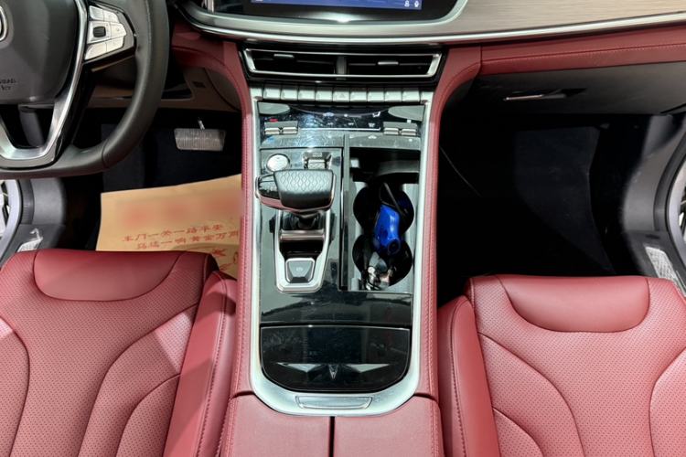 Used CHANGAN CS85 COUPE 2019 1.5T DCT Version China VI Standard Interior 10