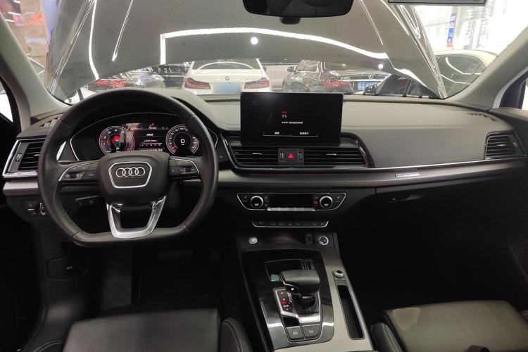 Used Audi Q5L 2022 40T Luxury Dynamic Model
