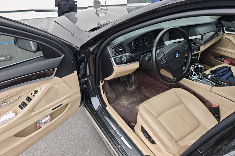 Used BMW 5 Series 2013 525Li Luxury Model