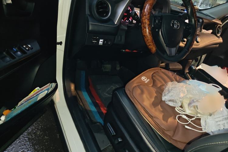 Used Toyota RAV4 2016 2.5L Automatic 4x4 Elite Edition
