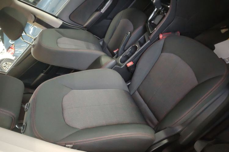 Used Venucia T70 2018 2.0L CVT Smart Edition Right Front Seat