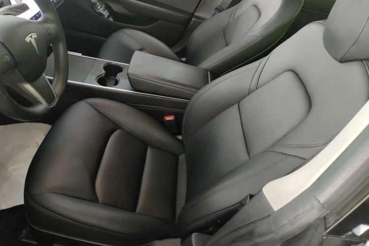 Used Tesla Model 3 2019 Long-Range Rear-Wheel-Drive Version Left Front Seat