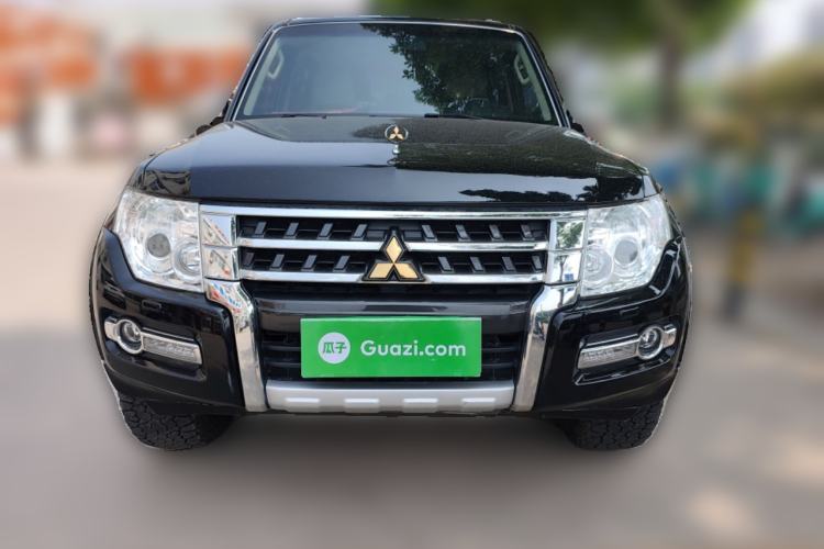 Used Mitsubishi Pajero 
