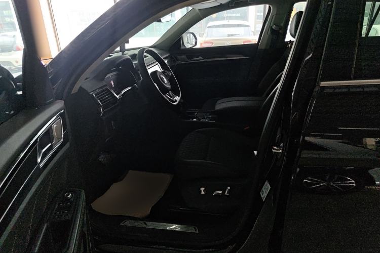 Used Volkswagen Teramont X 2020 Facelifted 330TSI Two-Wheel-Drive Luxury Edition Left Front Seat