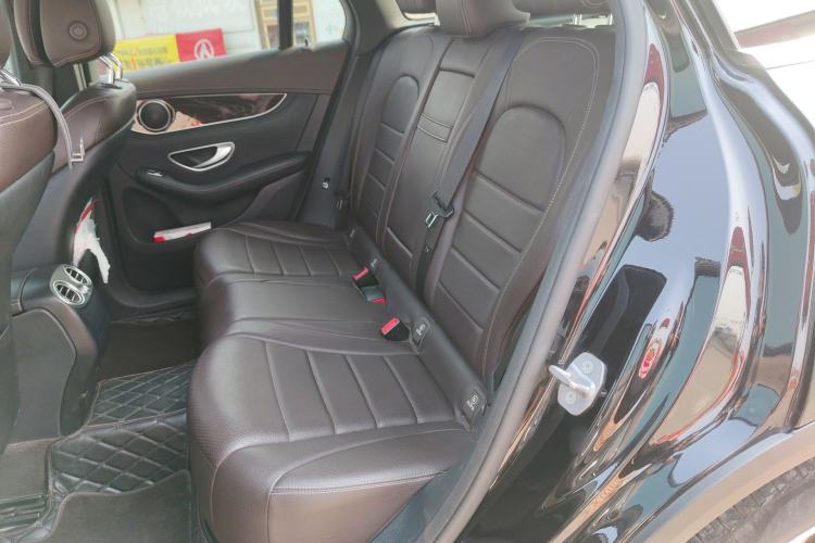 Used Mercedes-Benz GLC 2017 GLC 260 4MATIC Luxury Model Left Rear Seat