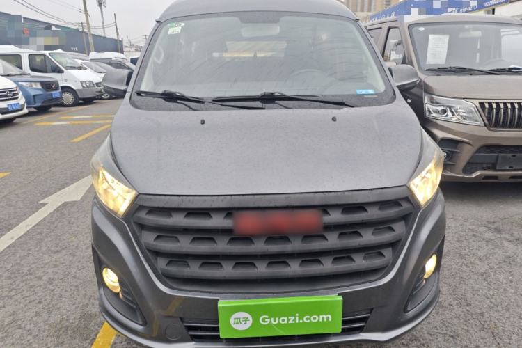 Used Jinbei Gold Hiace 2021 1.5L Passenger Van Travel Lion 6-Seater