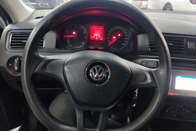 Used Volkswagen Santana 2016 1.6L Manual Fashion Edition Steering Wheel