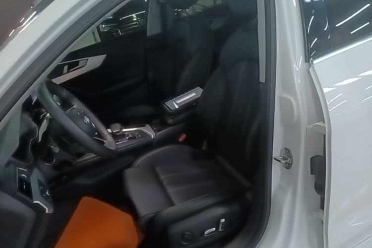 Used Audi A4L 2024 40 TFSI Fashion Dynamic Model