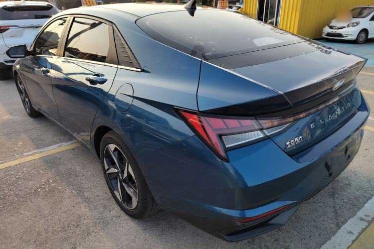 Used Hyundai Elantra 2021 1.5L CVT LUX Prestige Edition
