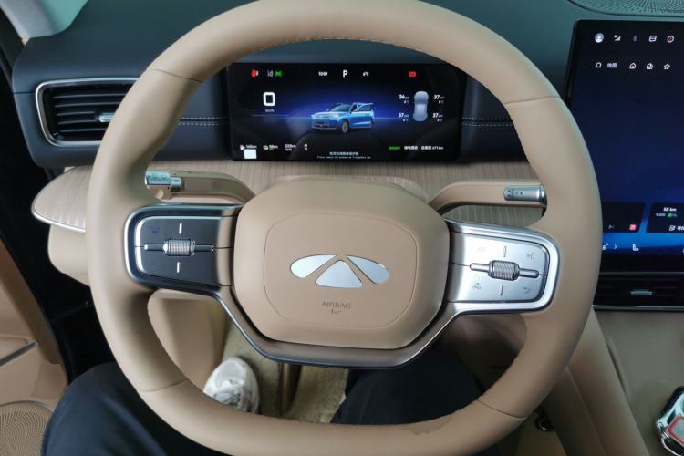 Used Chery T11 2026 Model 220 All-Wheel Drive Dual IMAX Theater Edition