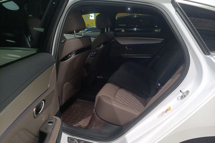 Used BYD Han 2023 EV Champion Edition 605KM Front-Drive Premium Model Left Rear Seat