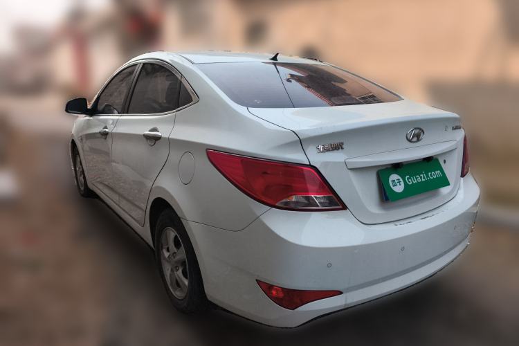 Used Hyundai Verna (older generation) 2014 1.4L Manual Smart GLS Trim
