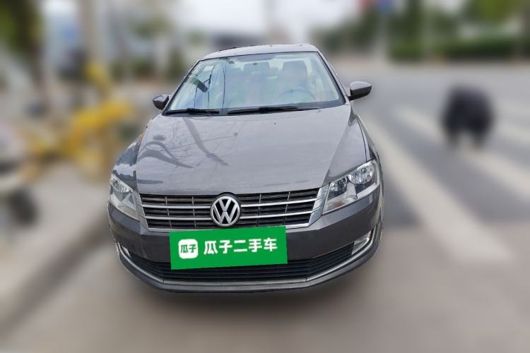 Used Volkswagen Lavida 2013 Restyled Classic 1.6L Manual Comfort Edition Front