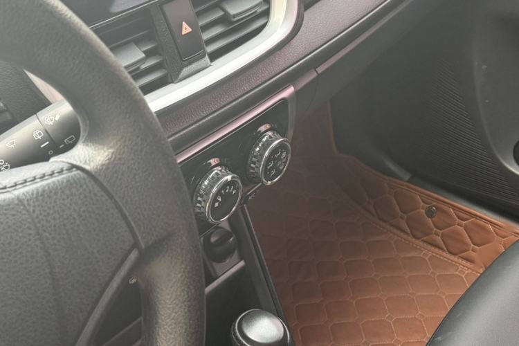 Used Toyota YARiS L Zhi Xuan 2019 1.5E CVT Dynamic Edition China VI compliant
