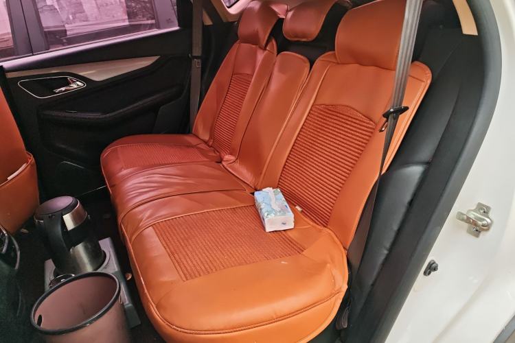 Used Baojun 560 2016 1.8L Manual Luxury Edition
