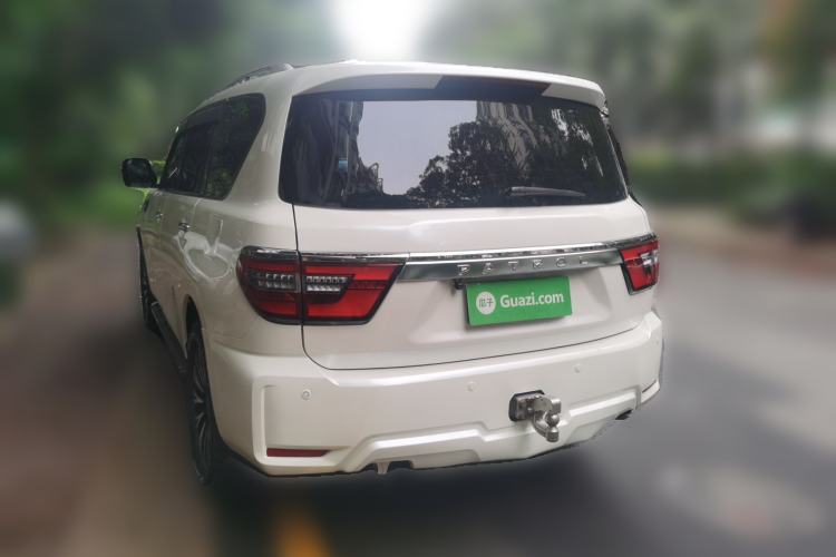 Used Nissan Patrol 2018 4.0L LinkedIn Edition
