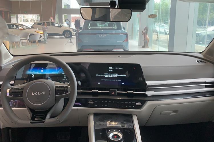 Used Kia Sportage (Chinese Domestic Model) 2025 1.5T Two-Wheel Drive Prestige Edition
