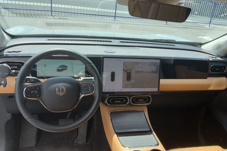 Used Leapmotor C11 2024 All-Electric 580 Luxury Edition