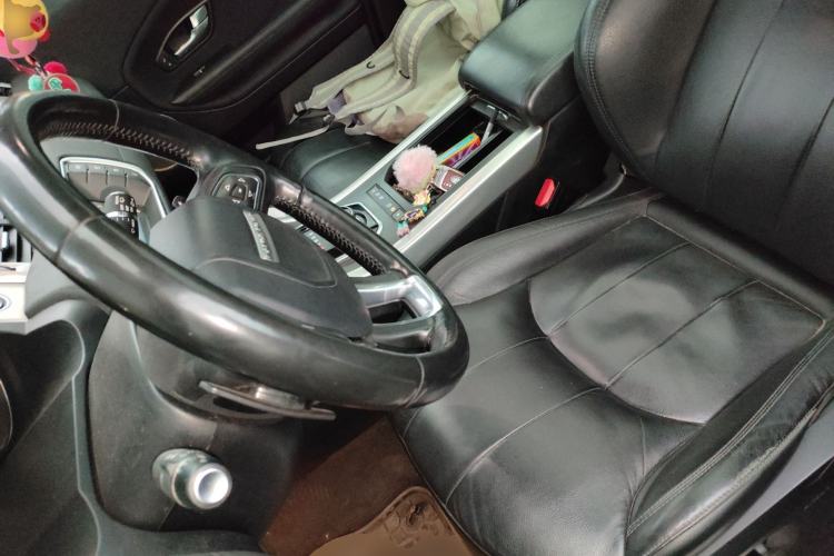 Used Land Rover Range Evoque 2017 2.0T SE Smart Glow Edition Left Front Seat