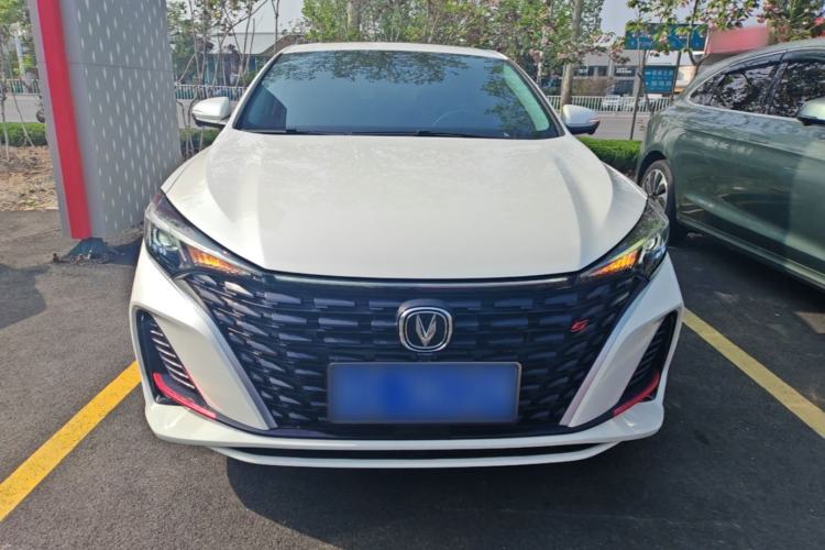 Used CHANGAN Eado 2023 Changan Edition PLUS Blue Whale NE 1.4T GDI DCT Prestige Version Front