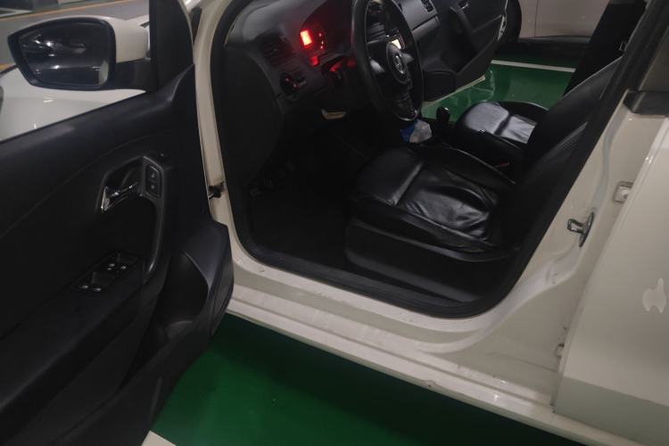 Used Volkswagen Polo 2011 1.4L Manual ZhiLe Edition