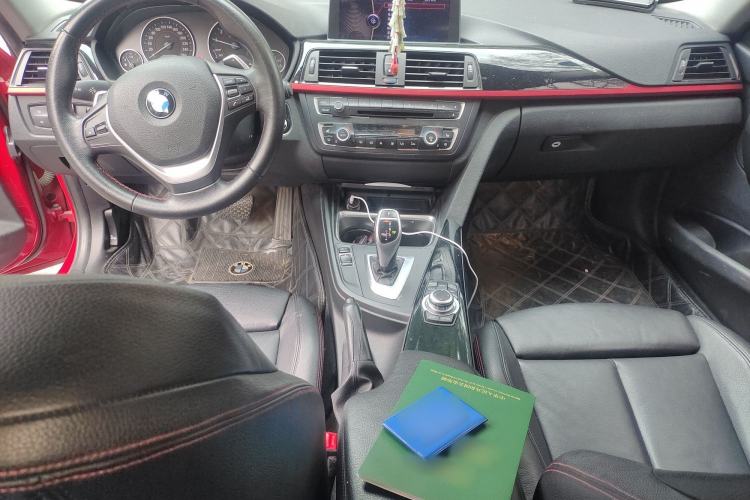 Used BMW 3 Series 2013 320i Sport Design Package
