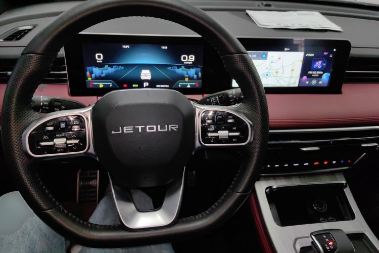 Used JETOUR X70 PLUS 2023 1.6T DCT Stronger 5-Seater
