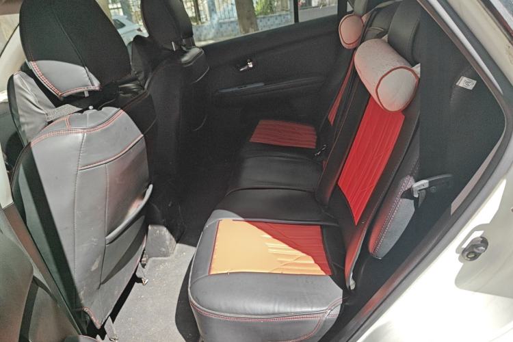 Used BYD S6 2014 2.4L Automatic Prestige 5-Seater
