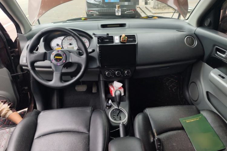 Used Suzuki Swift 2013 1.5L Automatic Sport Edition Center Console