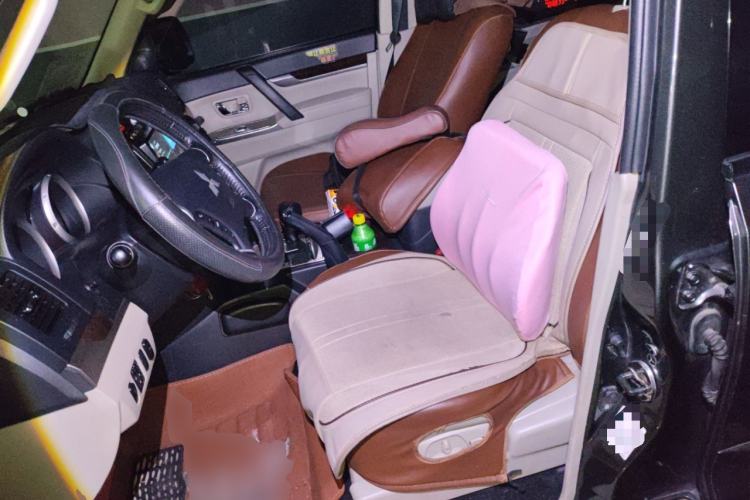 Used Mitsubishi Pajero 