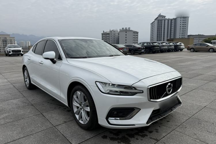 Used Volvo S60 2020 T3 SmartDrive Luxury Edition