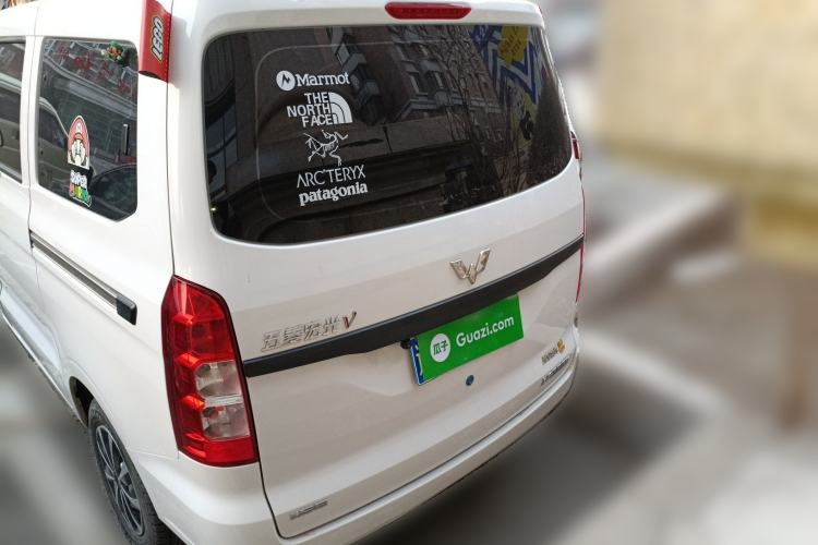 Used Wuling Hongguang V 2022 1.5L Jingqu Edition Electric-Assist LAR Rear