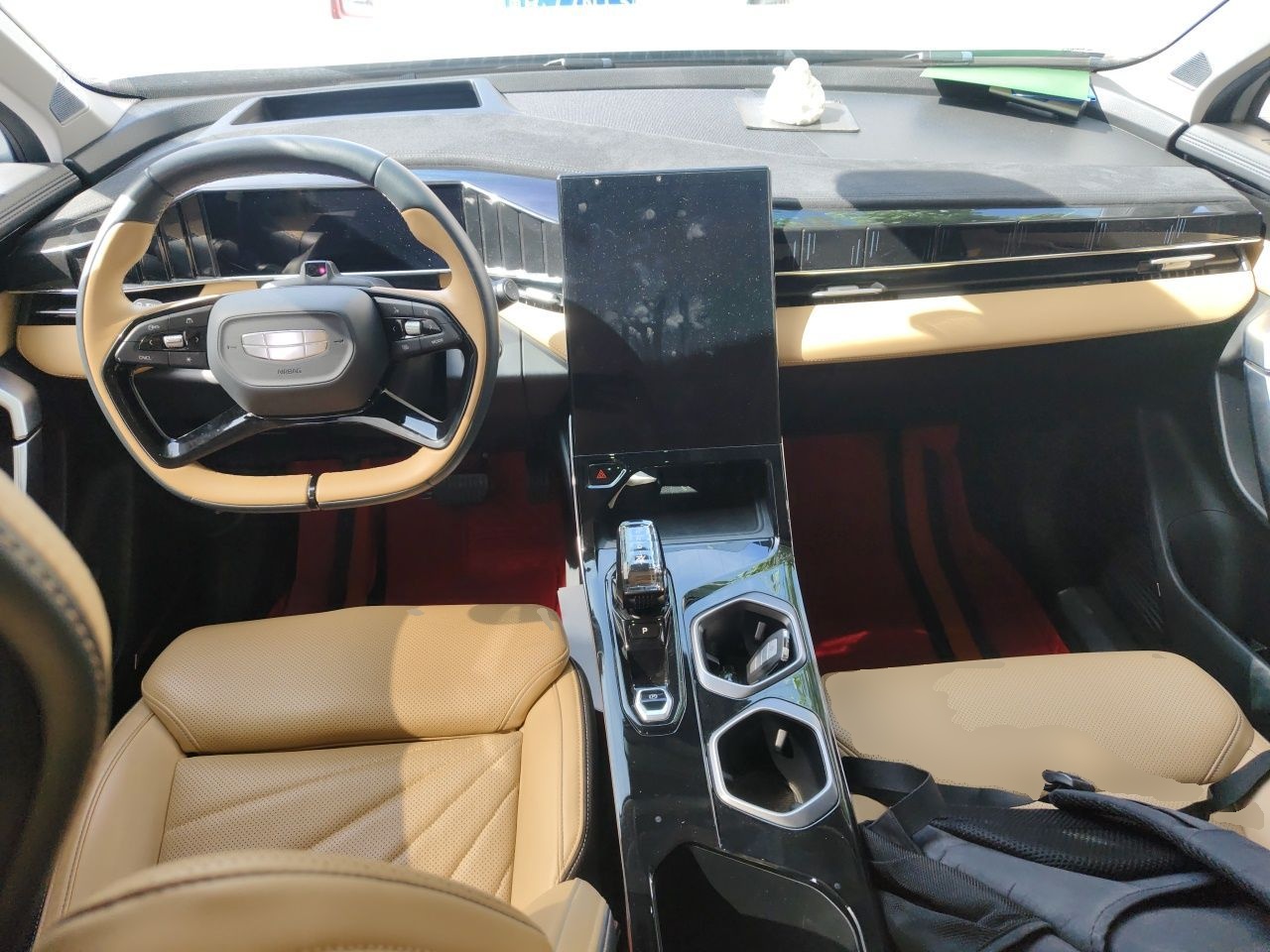 Geely Auto FX11 2023 2.0TD DCT Flagship Version — снимка 9
