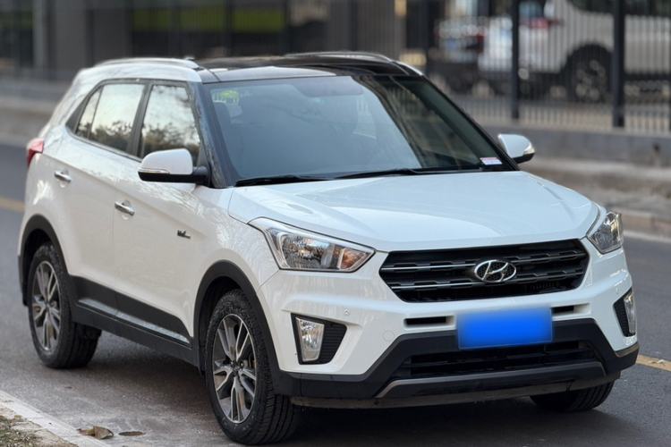 Used Hyundai ix25 2016 1.6T Dual-Clutch Two-Wheel Drive Smart GLS Model
