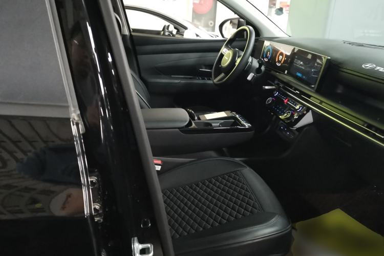 Used Hyundai Tucson 2025 Tucson L 1.5T Elite Edition Right Front Seat