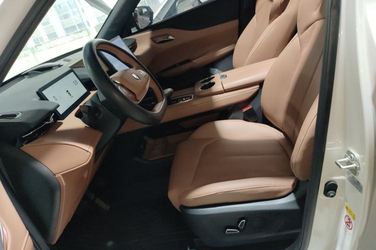 Used CHANGAN UNI-Z 2025 500Bar PRO
