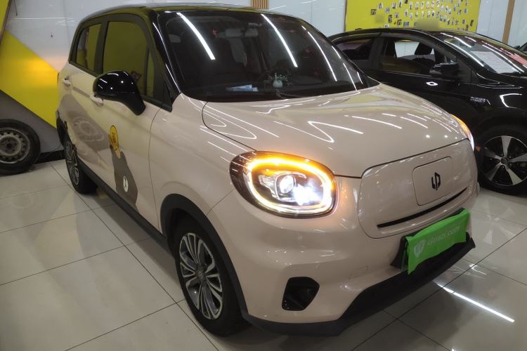 Used Leapmotor T03 2021 400 Comfort Edition Front Right 45 Deg