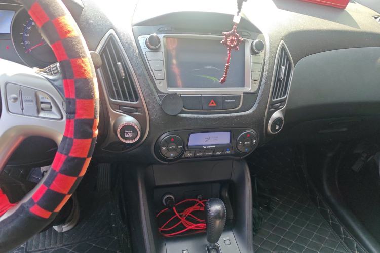 Used Hyundai ix35 2013 2.0L Automatic Two-Wheel Drive Smart GLS China IV Standard Audio And AC Panel