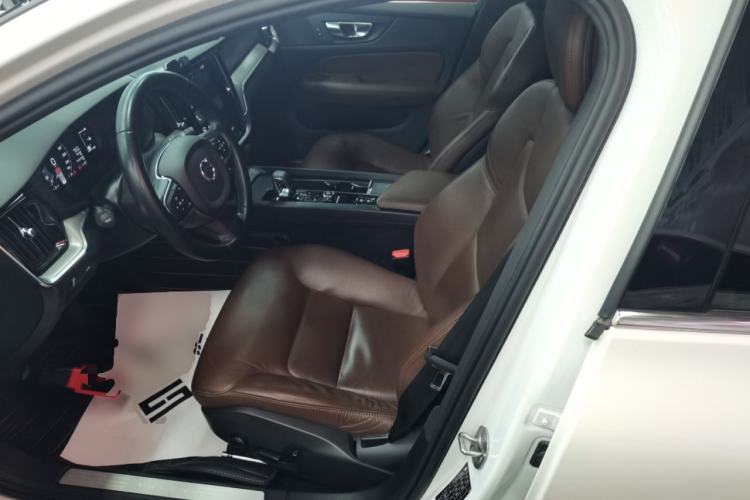 Used Volvo S60 2022 B4 Zhiyi Luxury Edition