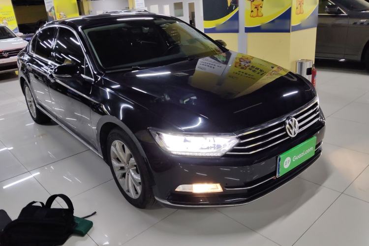 Used Volkswagen Magotan 2019 330TSI DSG Luxury Version China VI Standard
