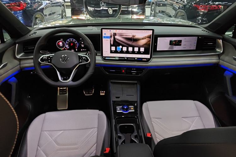 Used Volkswagen Tayron 2025 Tiguan L 380TSI 4Motion Luxury Easy Package