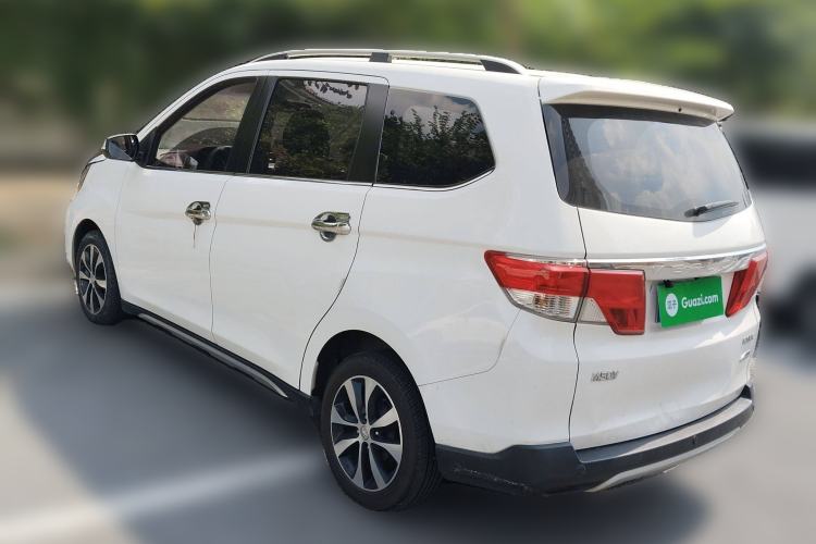 Used Venucia M50V 2017 1.6L XL CVT Luxury Edition
