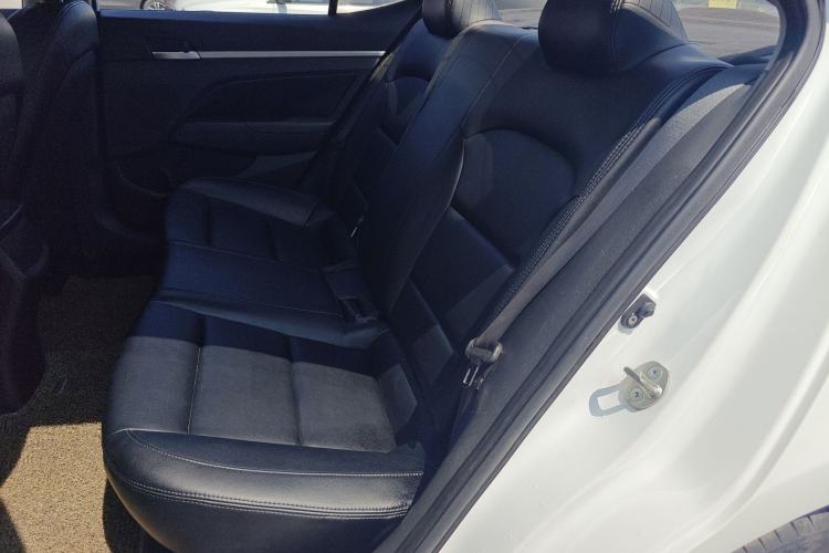 Used Hyundai Elantra (6th Generation / Lingdong) 2016 1.6L Automatic ZhiXuan – Elite Version Left Rear Seat